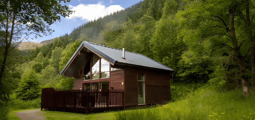 Woodland cabin lodge at Forest Holidays, Purpl discounts for disabilities and long term health conditions, disabled travel discounts UK.
